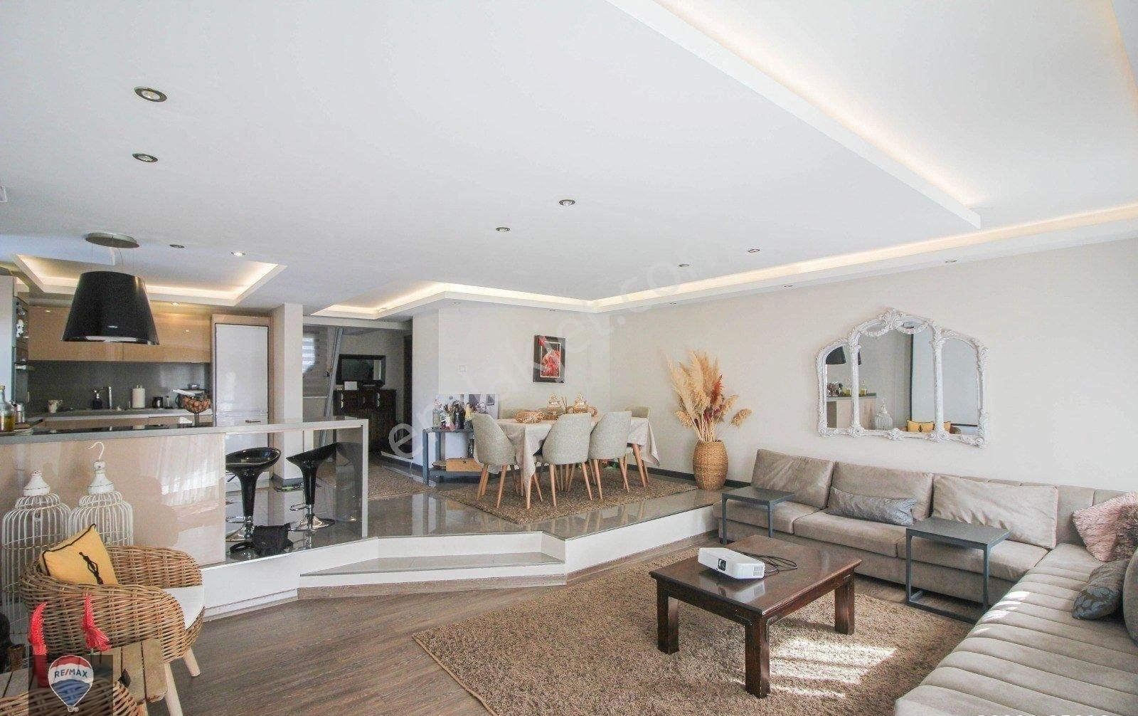 Marina Mevki Çağrı Sitesi Köşe Konum Deniz Manzaralı 5+1 Villa - Görsel 13