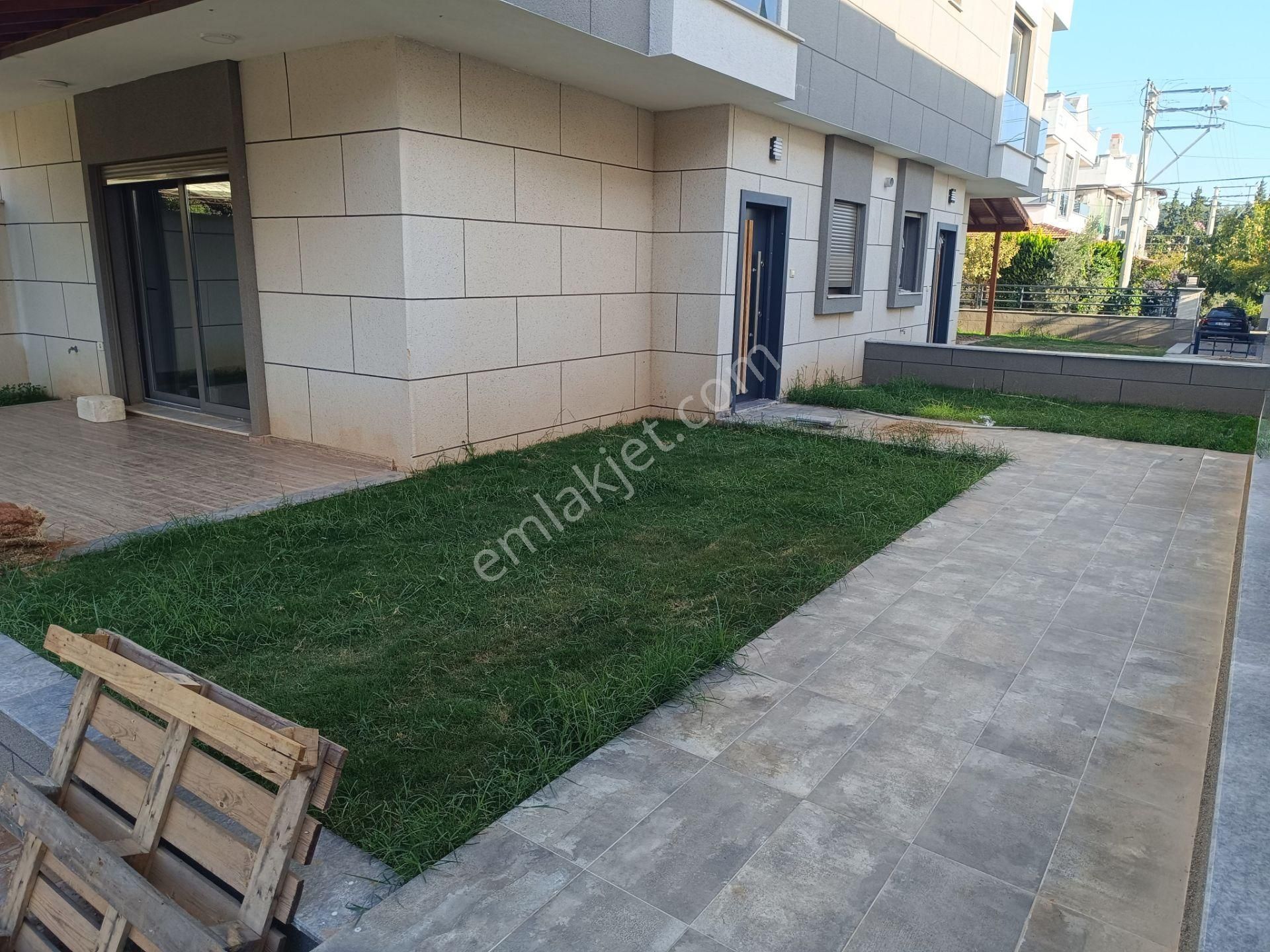 Özdere'de Merkezde Geniş Bahçeli Açık Otoparklı Sıfır Villa | Gökçen Emlak - Görsel 6