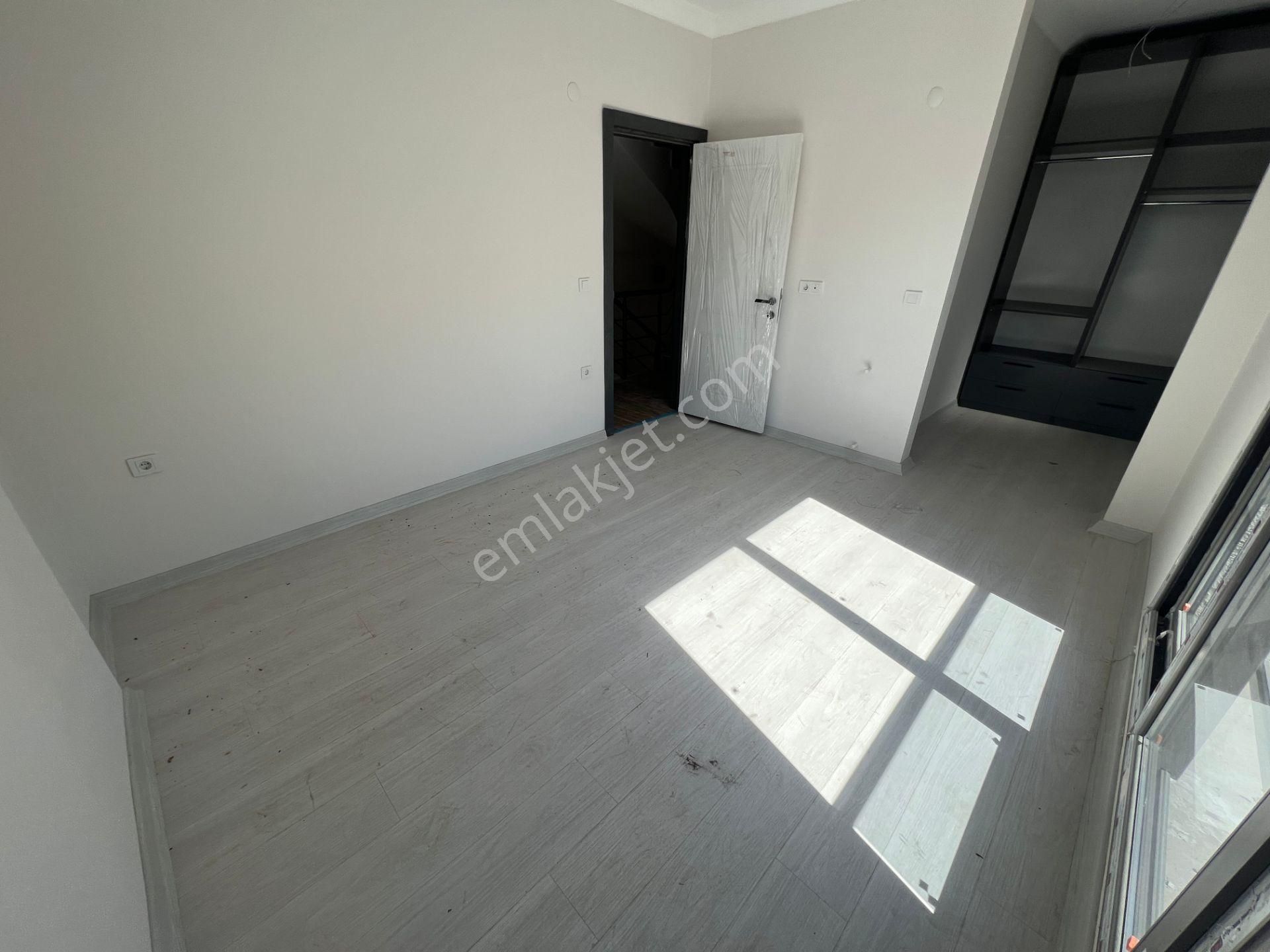 Özdere'de Merkezde Geniş Bahçeli Açık Otoparklı Sıfır Villa | Gökçen Emlak - Görsel 13