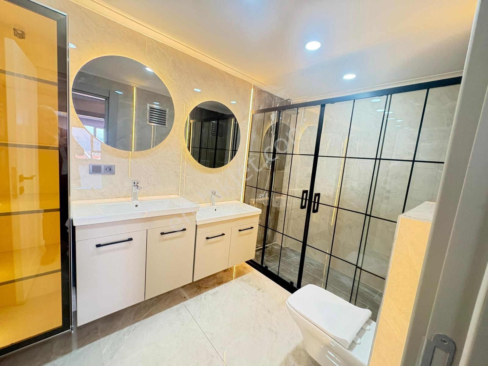 Dikmen Sokullu'da Satılık Daire 3+1ara Katta Full Yapılı Manzaralı - Görsel 25