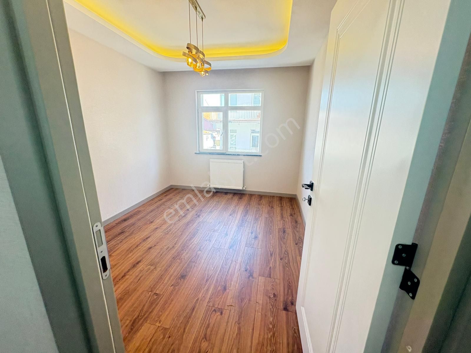 Dikmen Sokullu'da Satılık Daire 3+1ara Katta Full Yapılı Manzaralı - Görsel 11