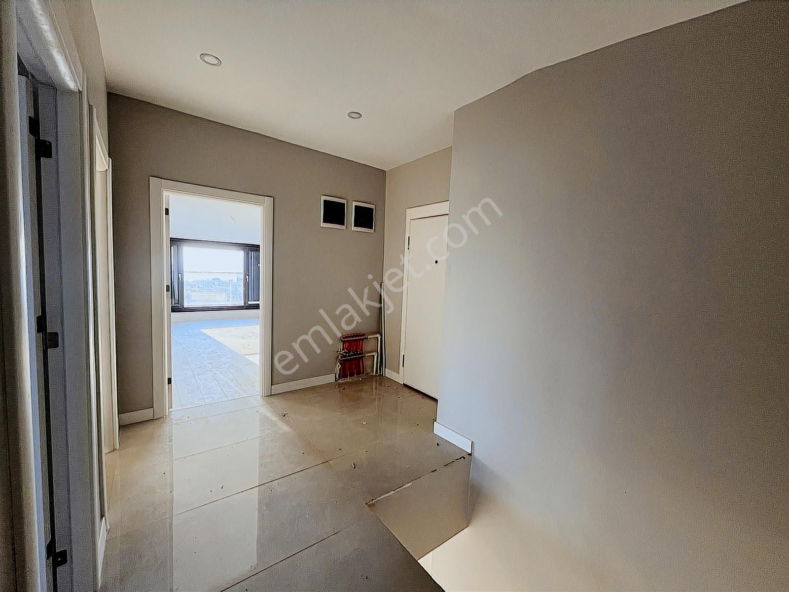 Kartal Atalar Da Cadde Üzeri 6+2 Satılık Dubleks Daire - Görsel 8
