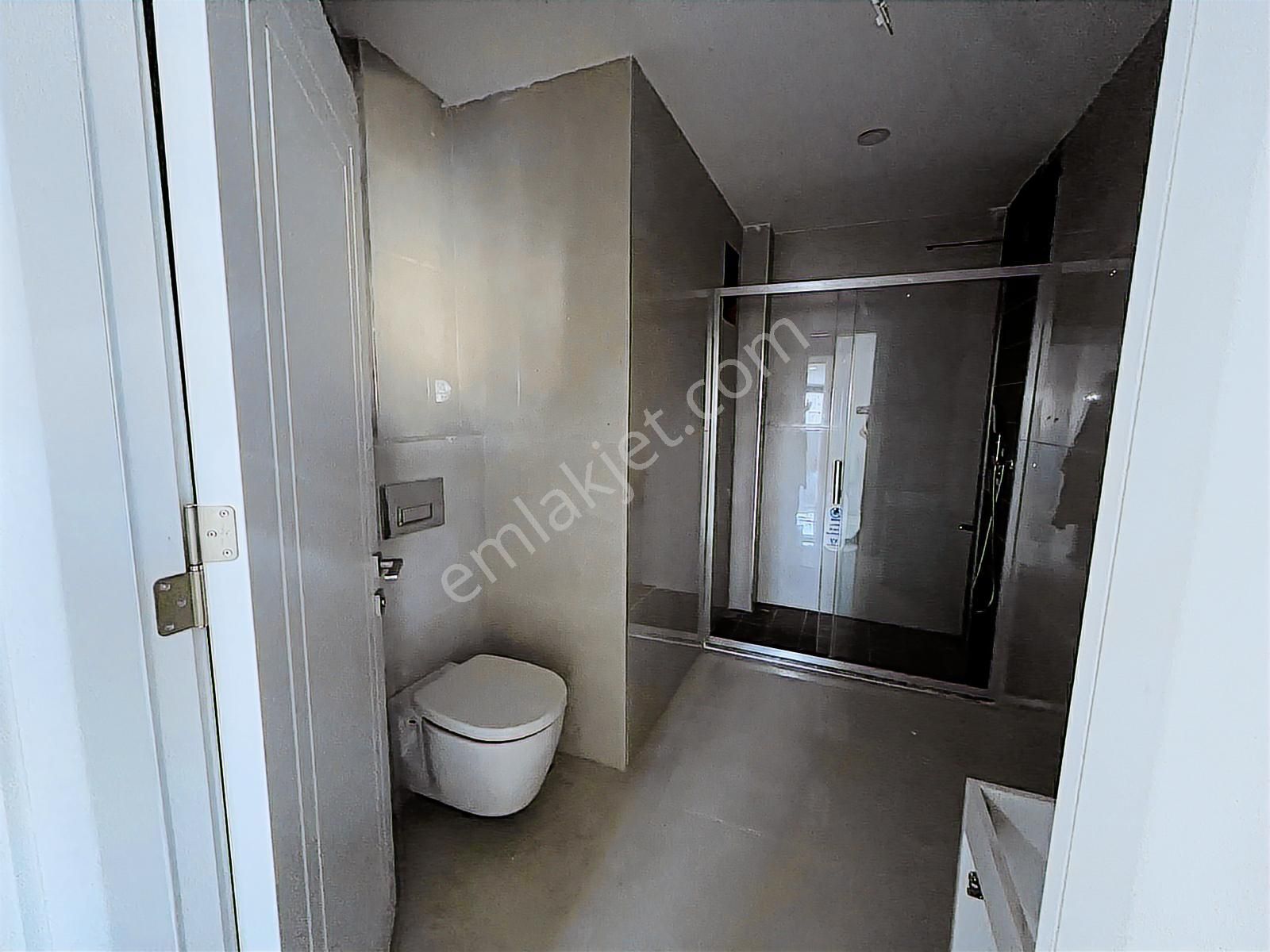 Kartal Atalar Da Cadde Üzeri 6+2 Satılık Dubleks Daire - Görsel 4