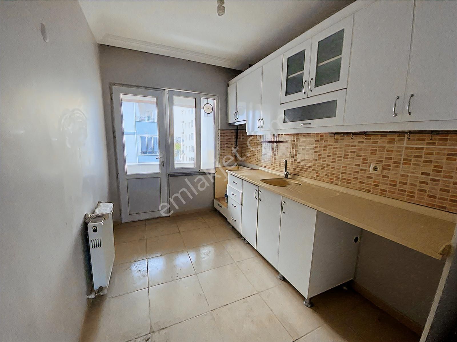 Pendik Ahmet Yesevi De 3+1 Satılık Boş Daire - Görsel 15