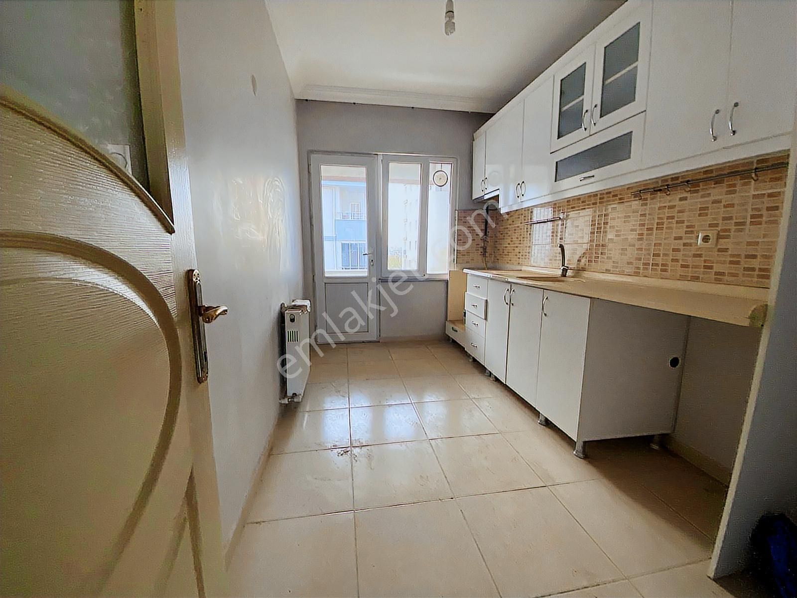 Pendik Ahmet Yesevi De 3+1 Satılık Boş Daire - Görsel 7