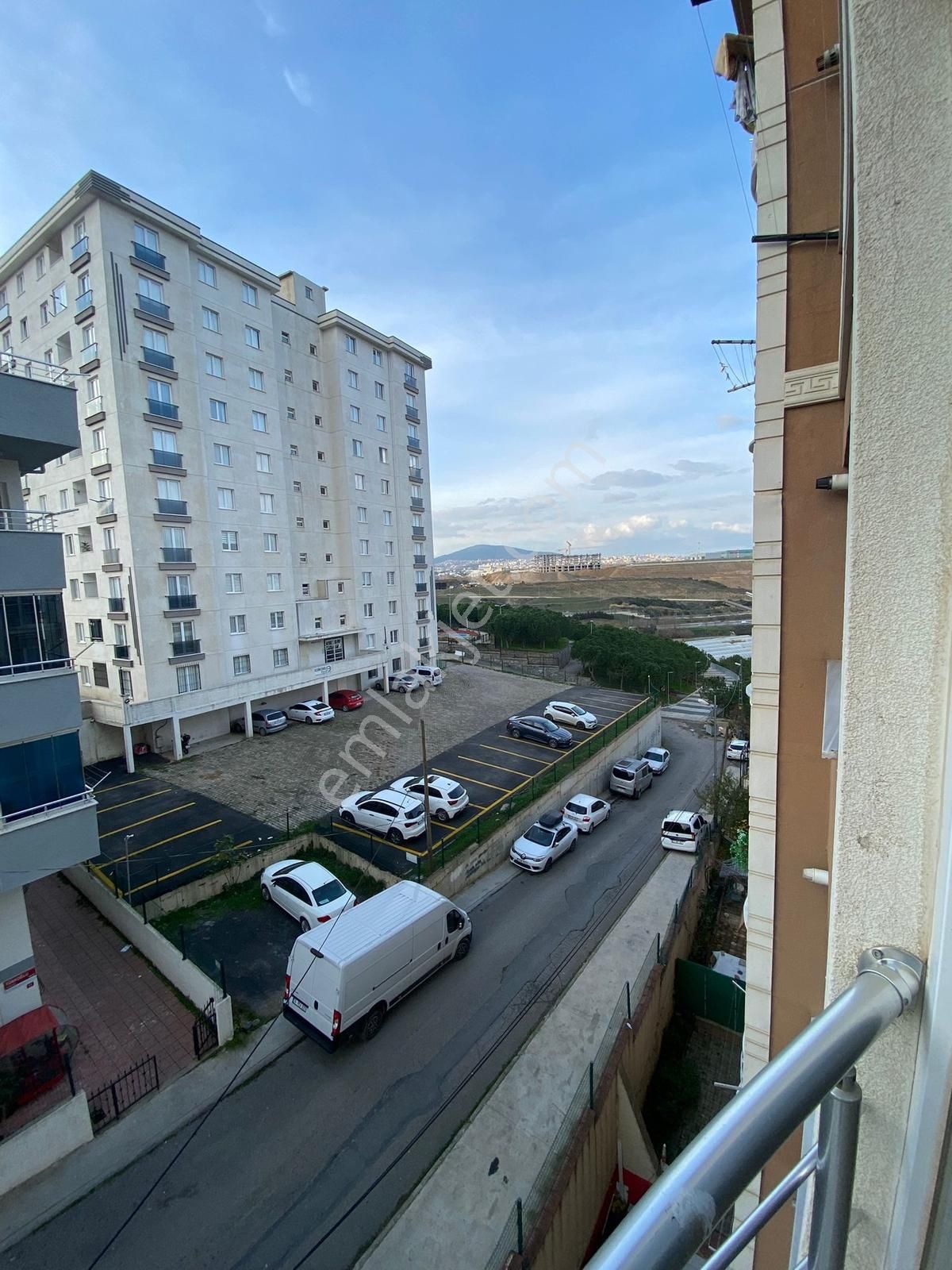 Pendik Ahmet Yesevi De 3+1 Satılık Boş Daire - Görsel 2