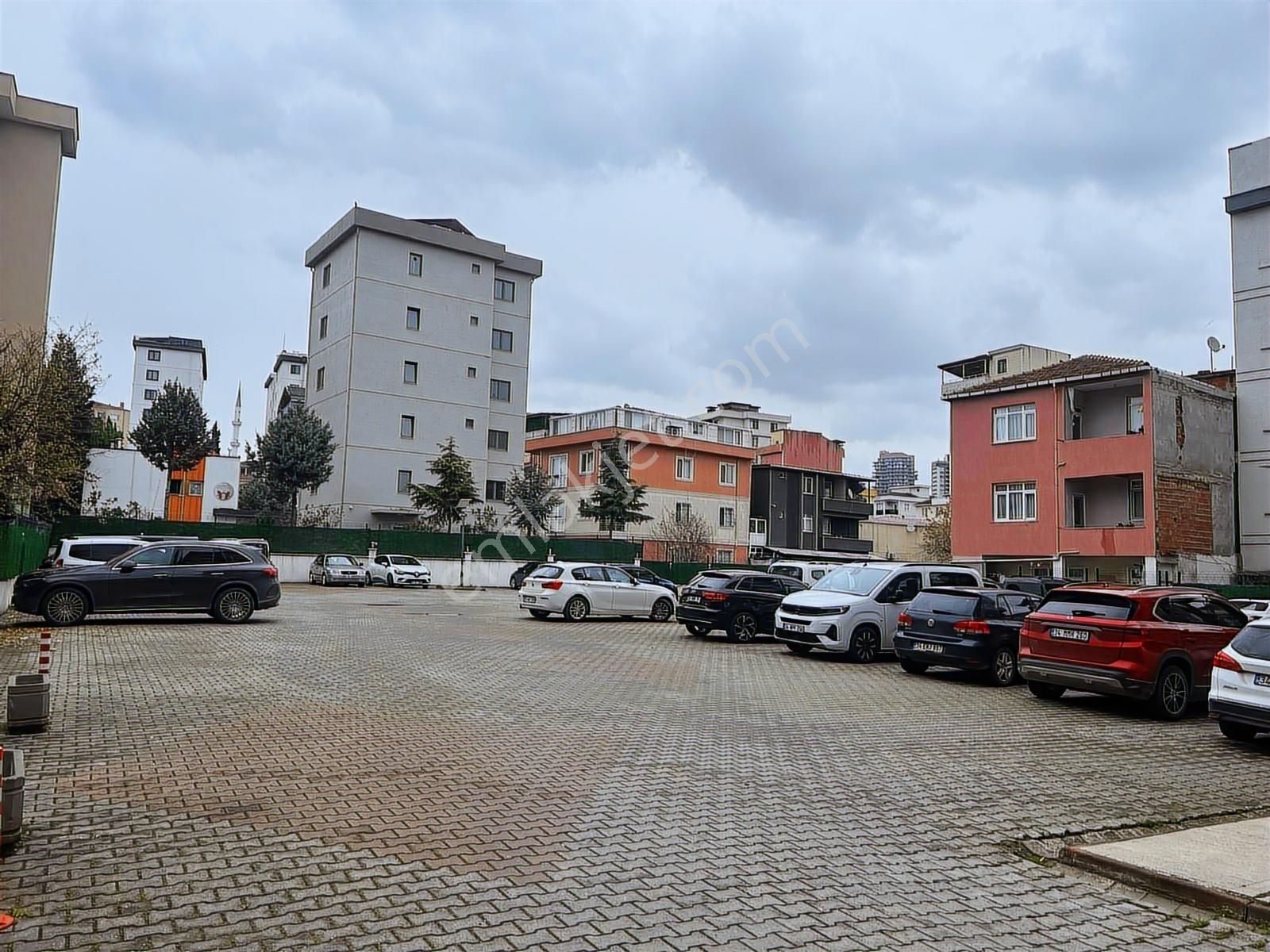 Kartal Yunus Mah. İbb Blokları Sıtesınde 2+1 Satılık Daıre - Görsel 2