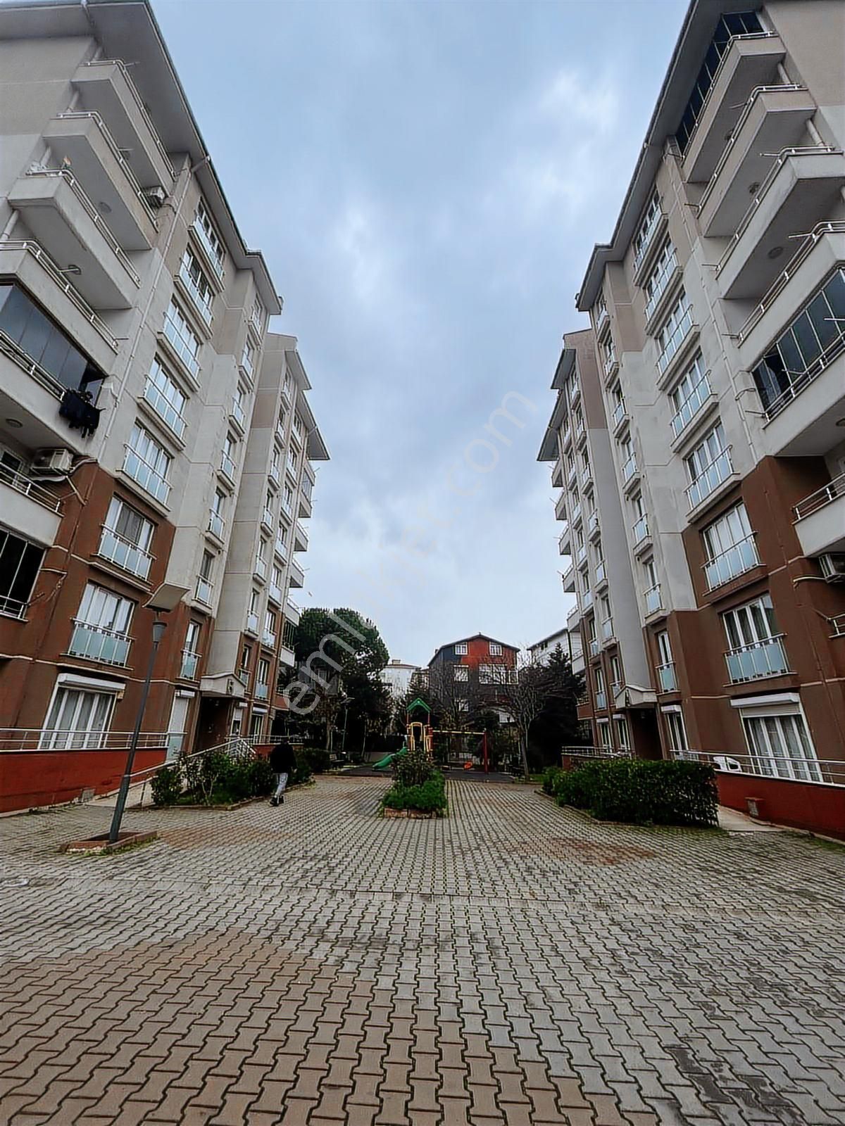 Kartal Yunus Mah. İbb Blokları Sıtesınde 2+1 Satılık Daıre - Görsel 18