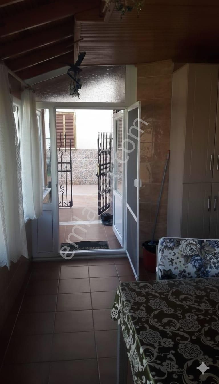 Balıkesir Gömeç De Denize Manzaralı Geniş Satılık Villa - Görsel 10