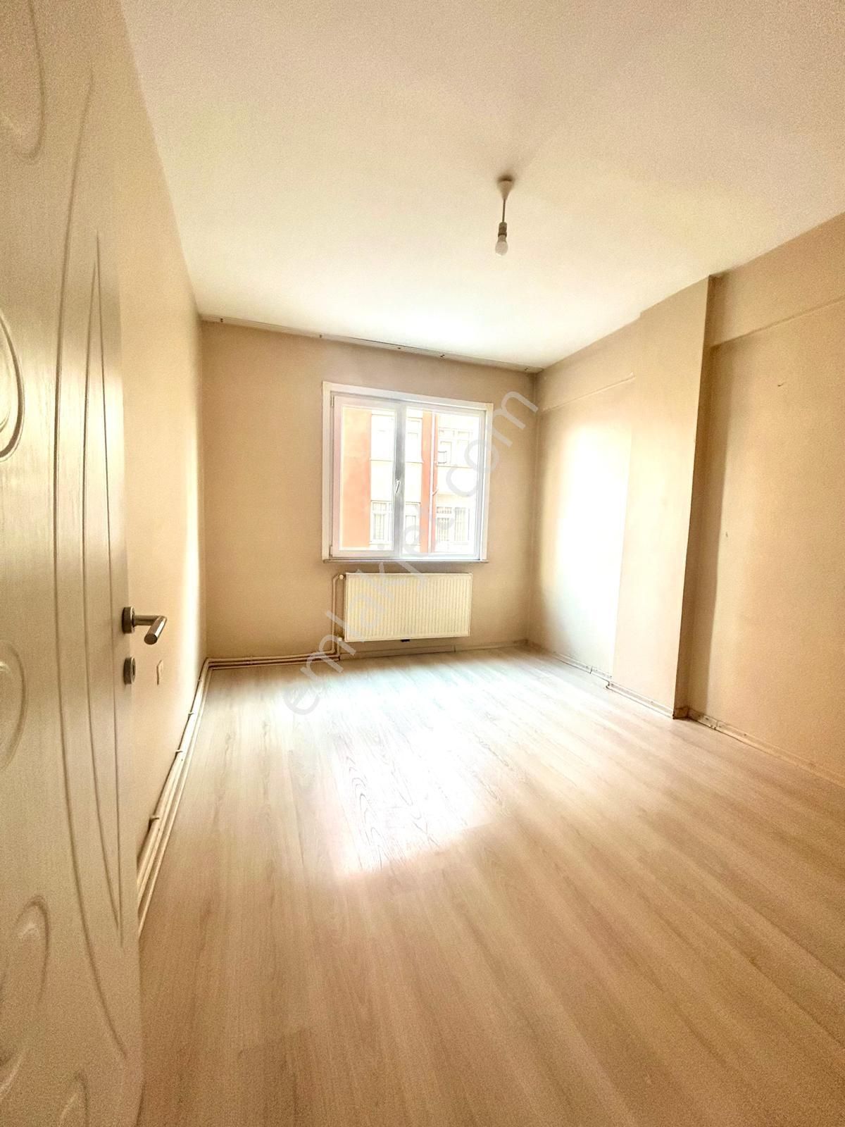 Pendik Çamçeşme Mahallesi Satılık 2+1 Boş Daire - Görsel 3