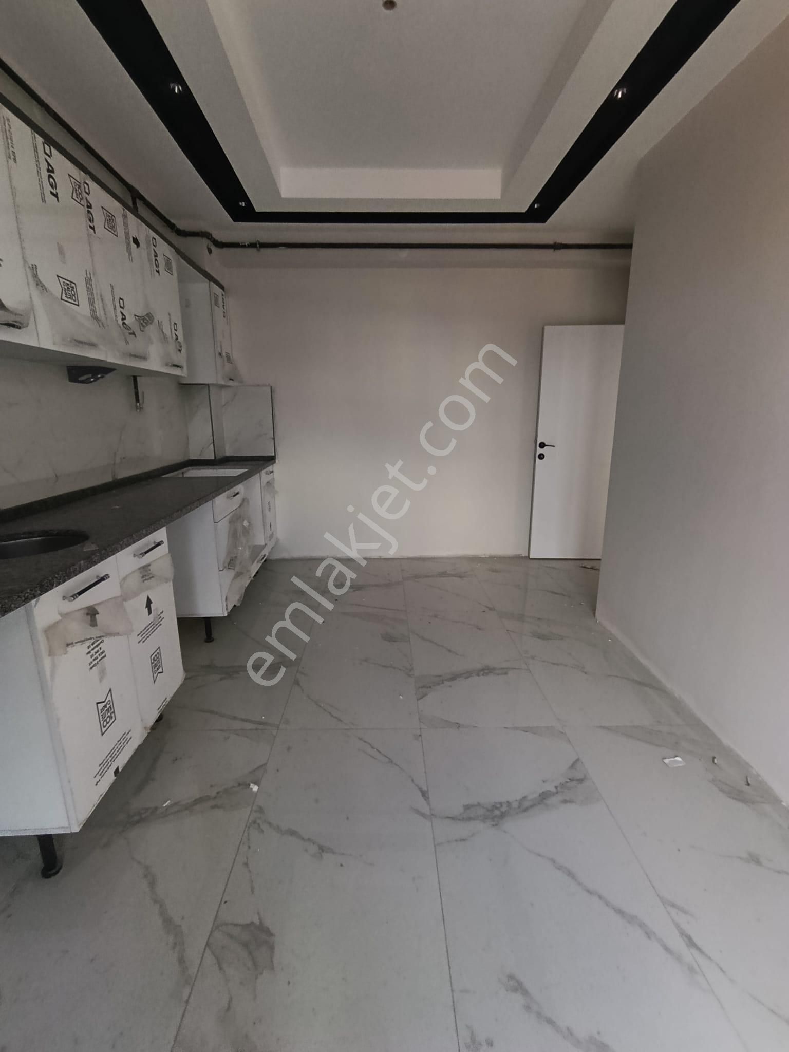 Esentepe De Sıfır 3+1 Daireler