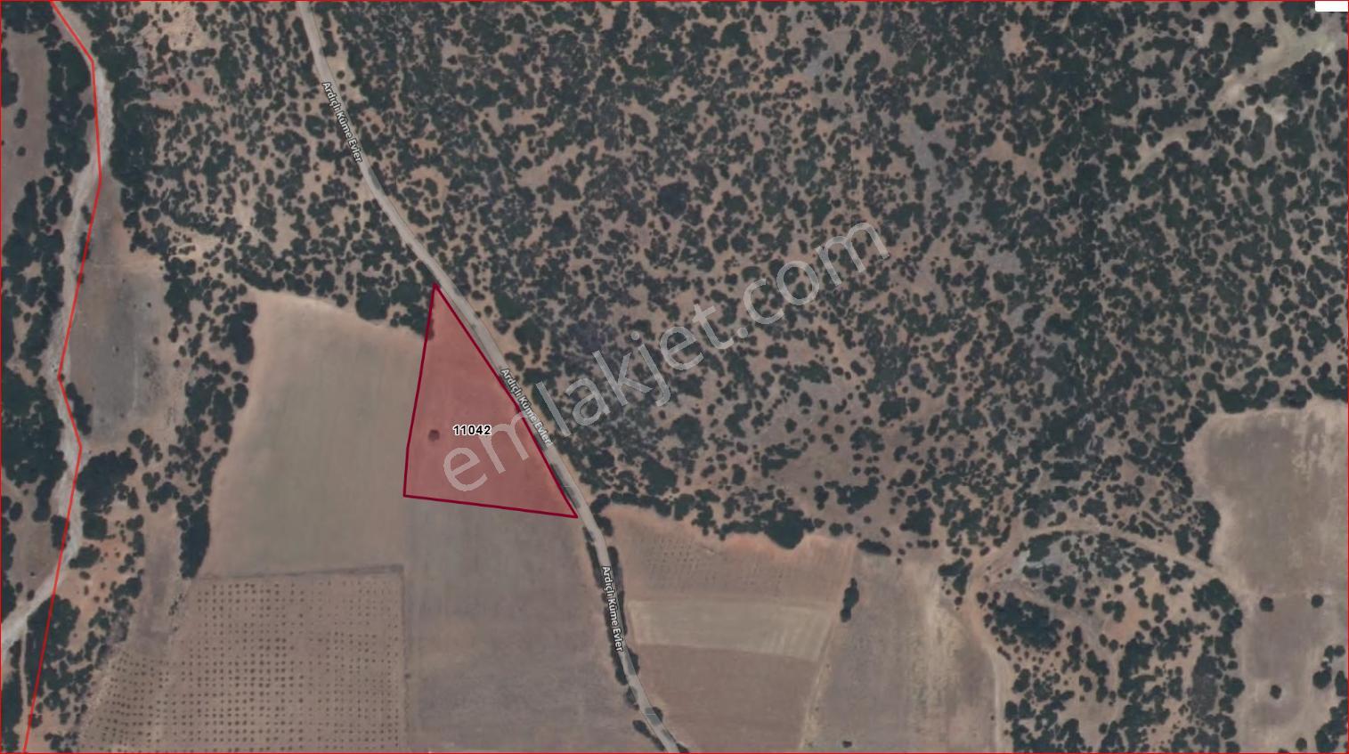 Asya Emlaktan Isparta Keçiborlu Senirde Satılık Fırsat Tarla - Görsel 2