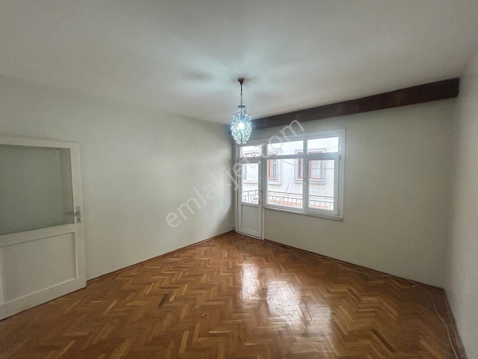 Pendik Bahçelievler Mah. Merkezi Konumda Boş 3+1 Kiralık Daire - Görsel 5