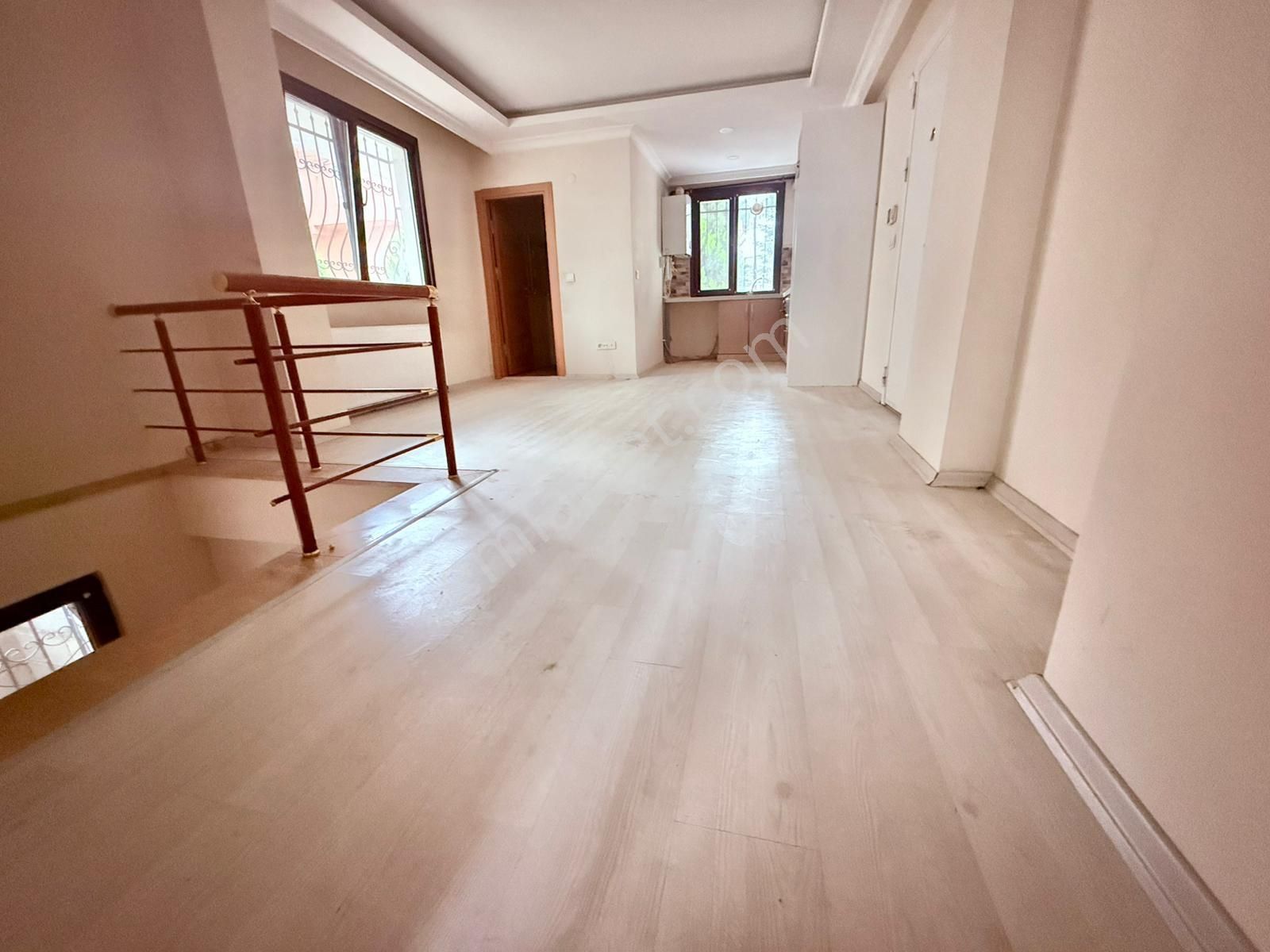 Çekmeköy Beyaz Konaklar Sitesinde 3+1 Satılık Daire - Görsel 15