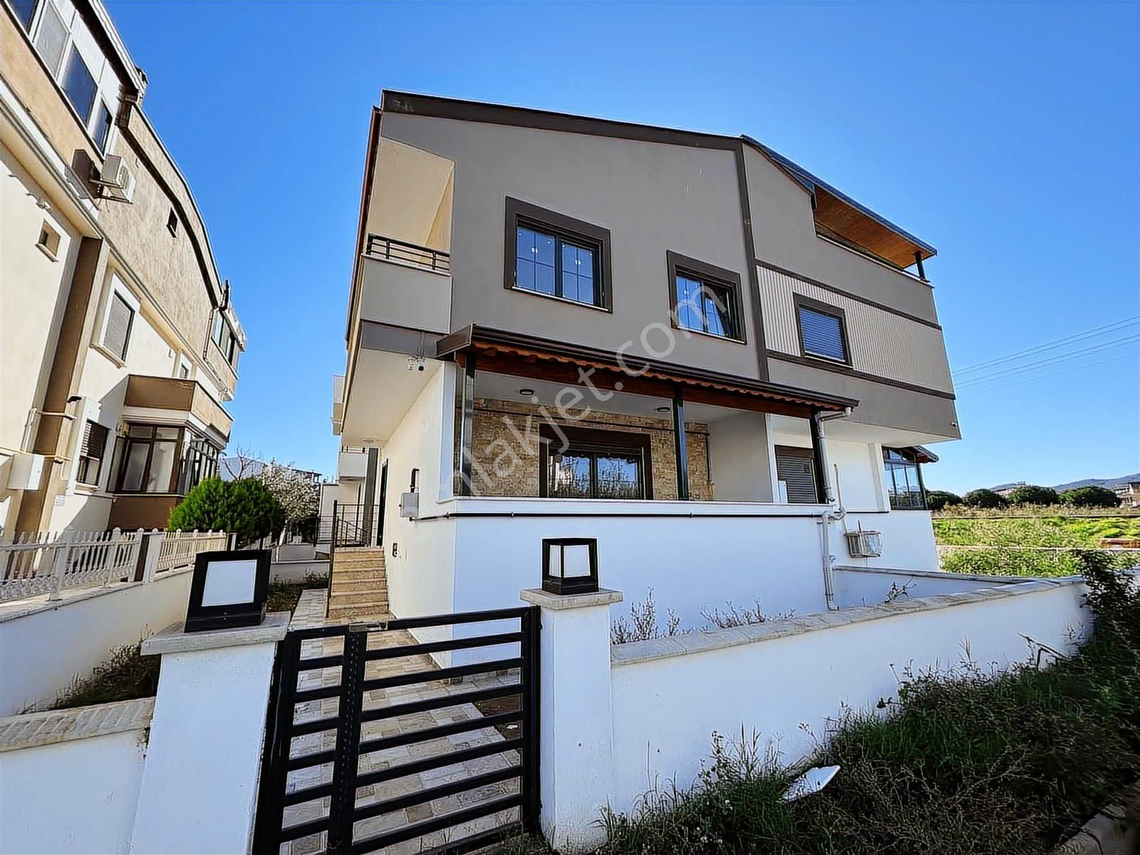 Onmax Ören'de Satılık 3+1 Müstakil Girişli İkiz Villa