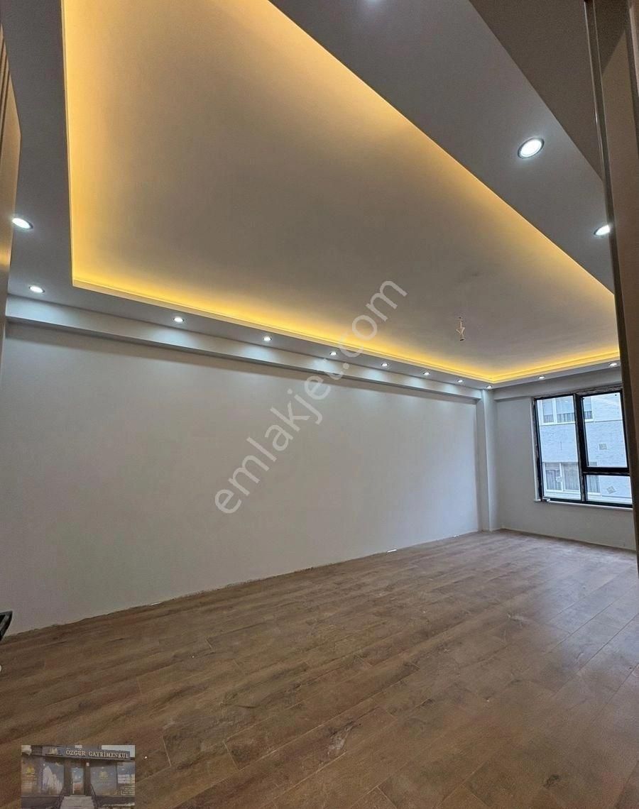 Ömerağa Mahallesin De Bahçeli Satılık Lüks 2+1 Daire - Görsel 17