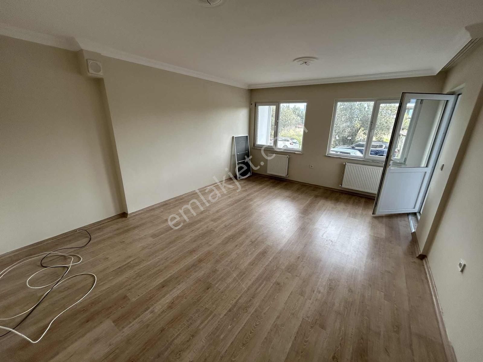 Onmax Kocacami'de Kiralık 3+1 Yüksek Giriş Daire - Görsel 14