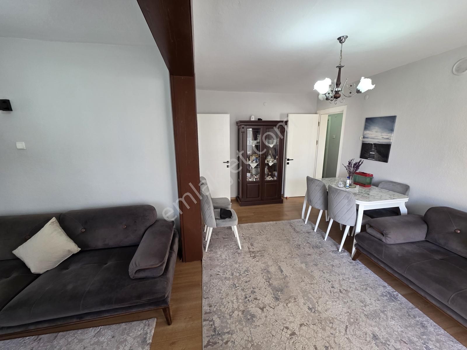 Onmax Öğretmenlerde Denize Yakın 2+1 Kapalı Mutfak Ara Kat Daire - Görsel 22