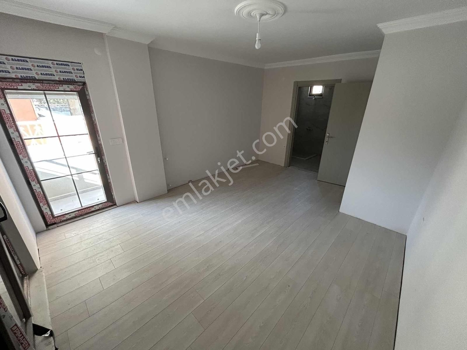 Onmax Öğretmenler'de Satılık 3+1 200 M2 Tam Müstakil Villa - Görsel 31