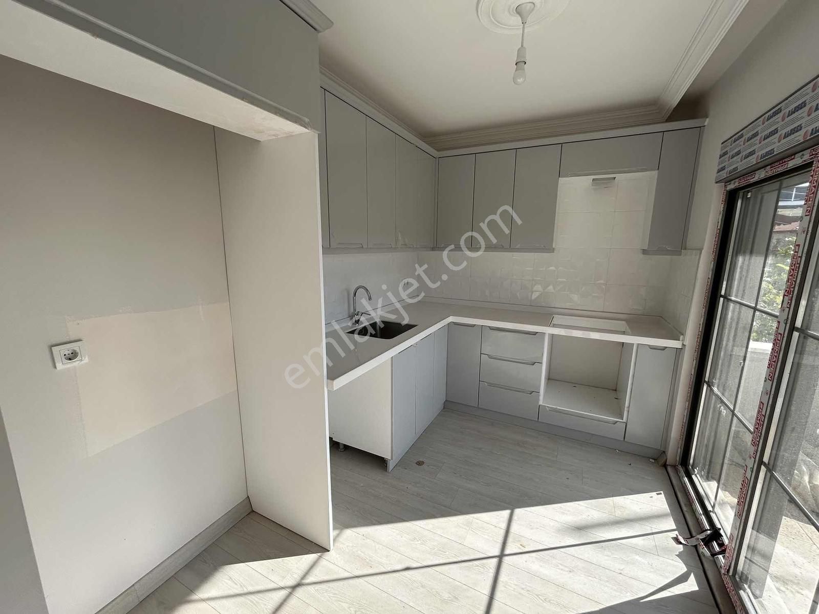 Onmax Öğretmenler'de Satılık 3+1 200 M2 Tam Müstakil Villa - Görsel 17