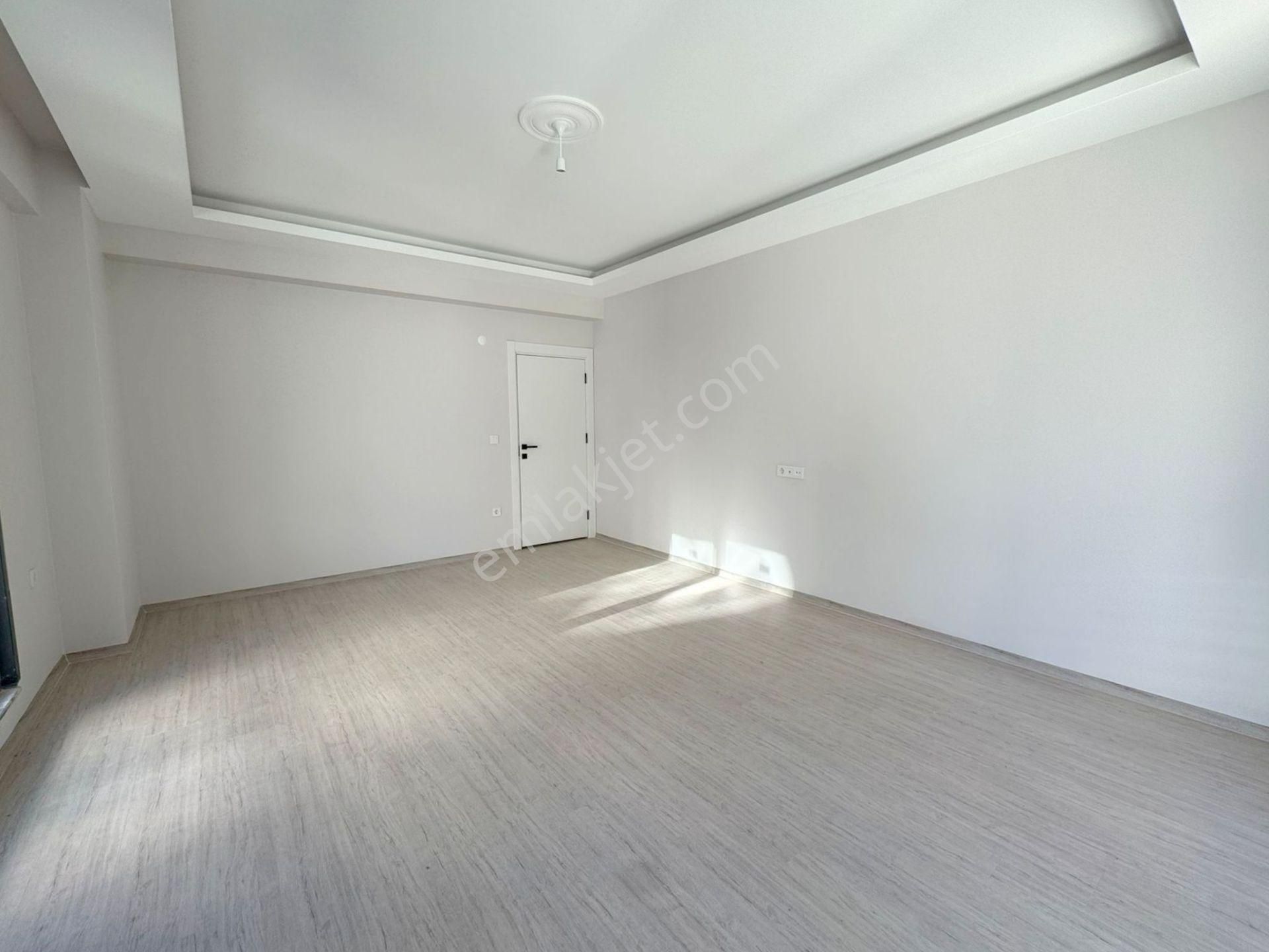 Mertcan'dan Havuzlu Güvenlikli Sitede Sıfır Ara Kat Fırsat 2+1 - Görsel 4