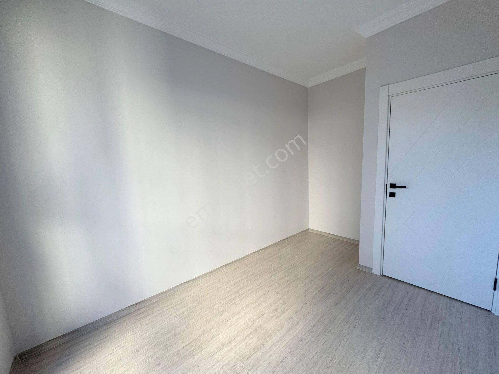 Mertcan'dan Havuzlu Güvenlikli Sitede Sıfır Ara Kat Fırsat 2+1 - Görsel 8