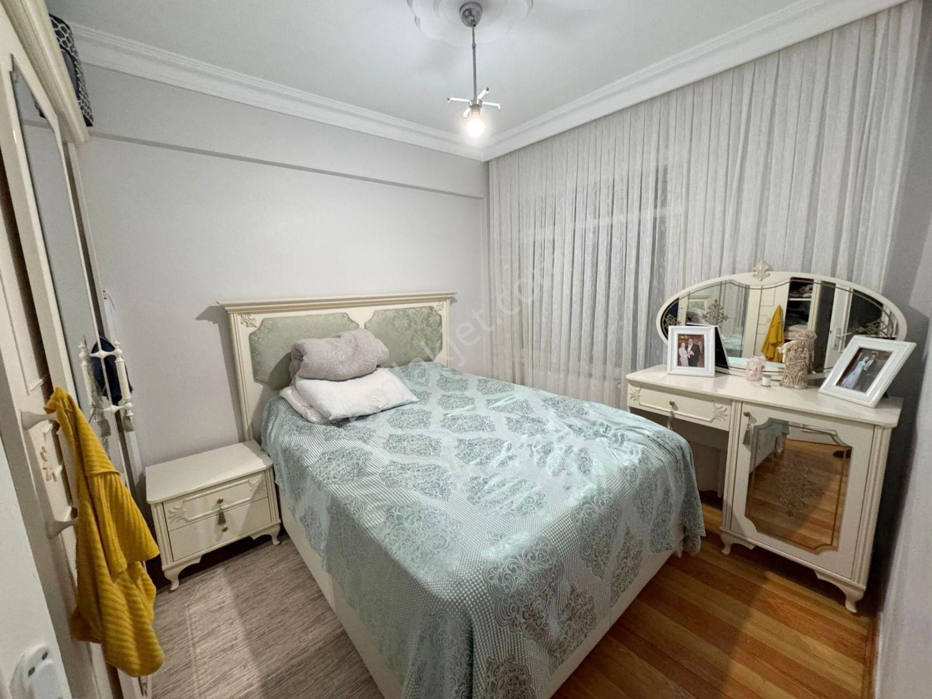 Mertcan'dan Çamçeşme Mah.caddeye 1dk 25m2 Arsa Tapulu 3+1 Daire - Görsel 5