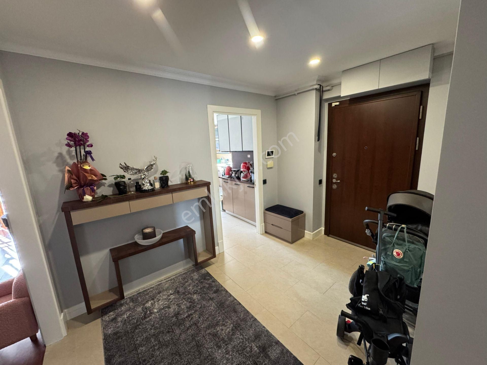 Suadiye'de 7/24 Güvenlikli Havuzlu Özel Depo Alanlı Ebeveyn Banyolu Net 146m2 4+1 - Görsel 5