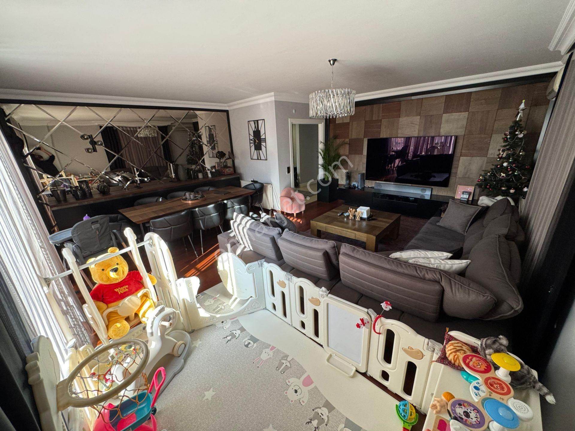 Suadiye'de 7/24 Güvenlikli Havuzlu Özel Depo Alanlı Ebeveyn Banyolu Net 146m2 4+1 - Görsel 7