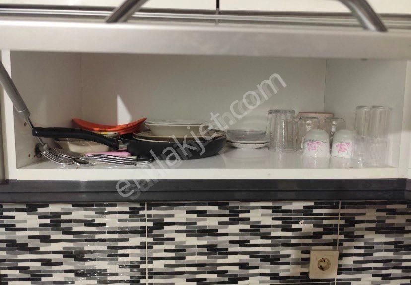 Bozyaka Kapalı Pazaryeri Yakını Eşyalı 1+1 Kiralık Daire - Görsel 9