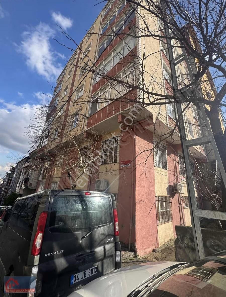 K.çekmece İnönü Mah Tolga Cad 2+1 Bahçeli Giriş Kat