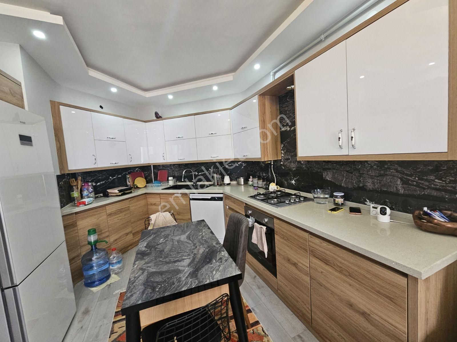 Uncubozköy Mh'de Satılık Lüks Daire 3+1 Arakat