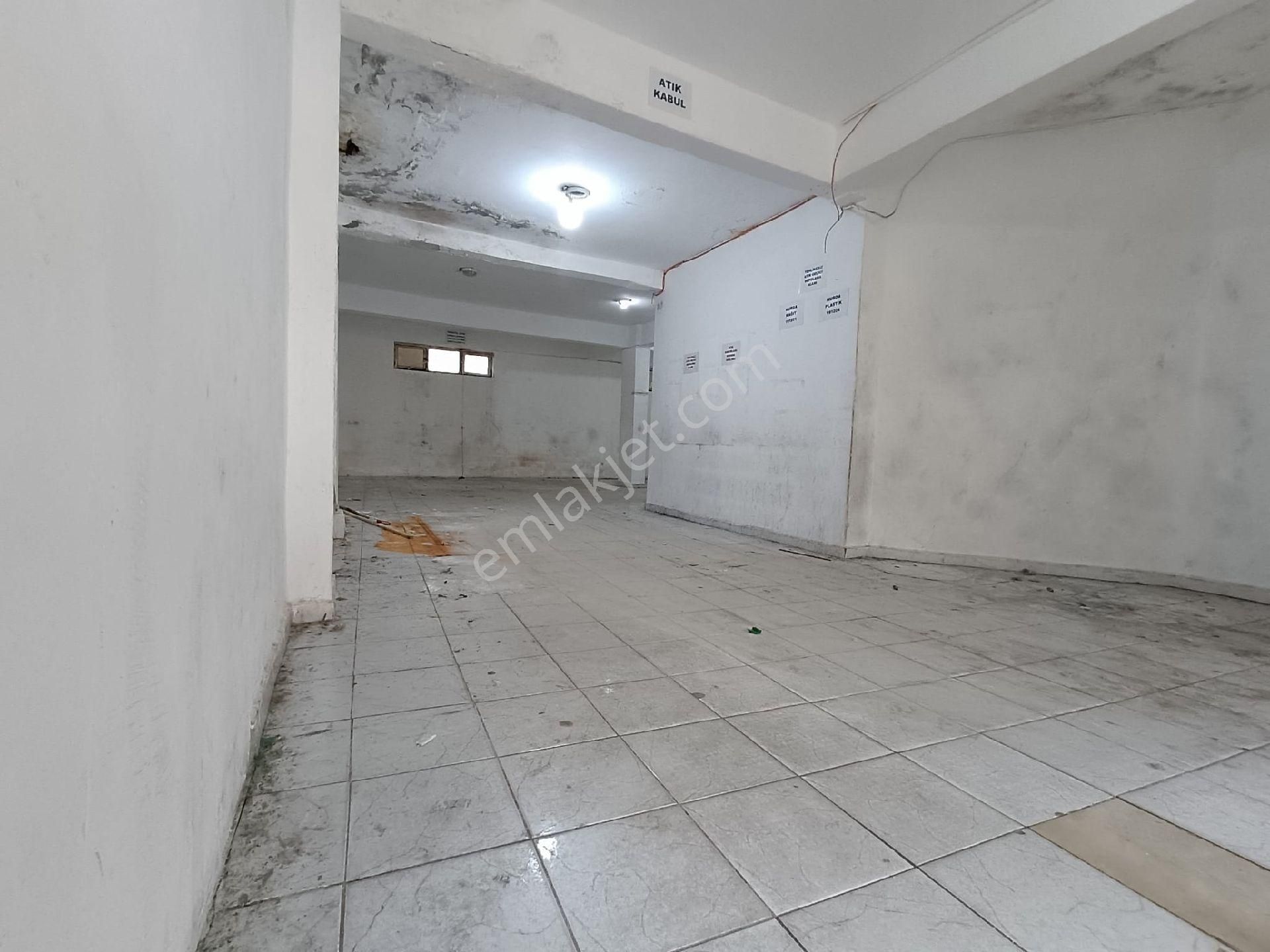 Uzemar'dan Bağcılar Göztepe'de Kiralık Net 200m² Dükkan - Görsel 7