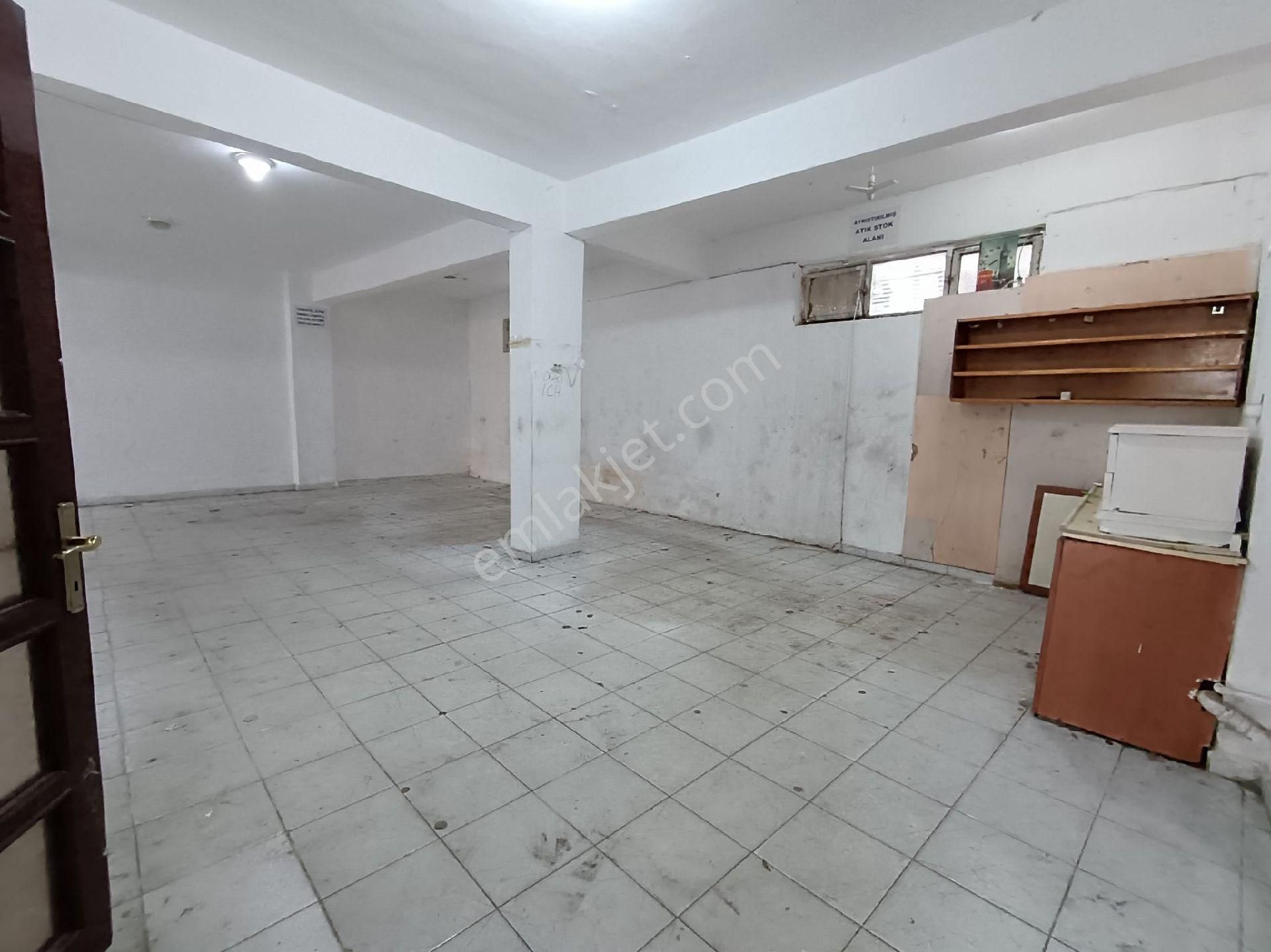 Uzemar'dan Bağcılar Göztepe'de Kiralık Net 200m² Dükkan - Görsel 9