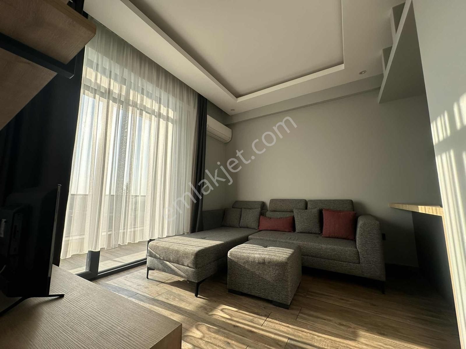 Gm Den Rezidansta 7/24 Güvenlikli Eşyalı Kiralık Daire