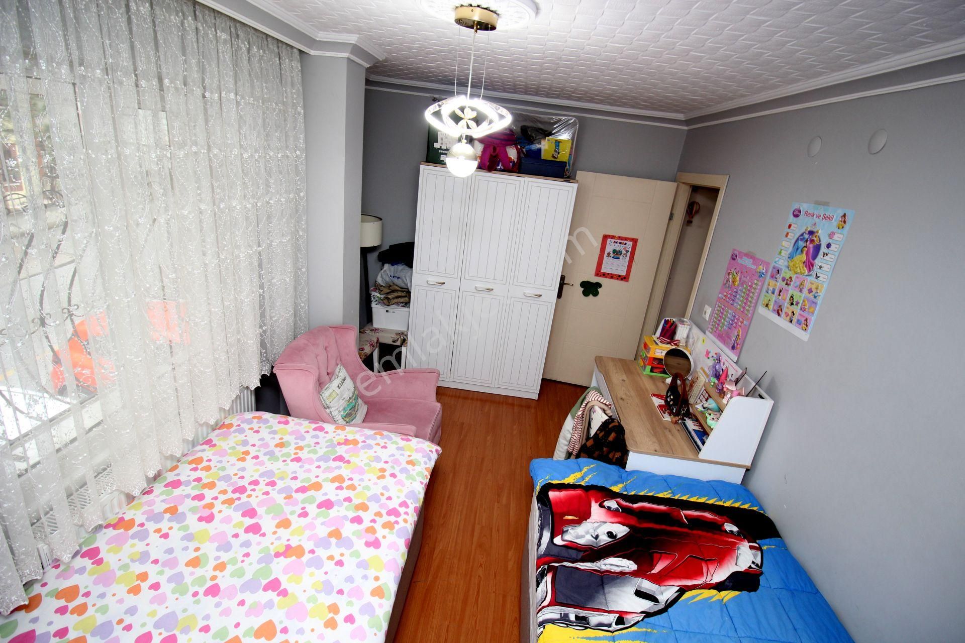 Emre Emlak'tan Topçu'da Arakat Ön Cephe Pırıl Pırıl Satılık 2+1 Daire - Görsel 13