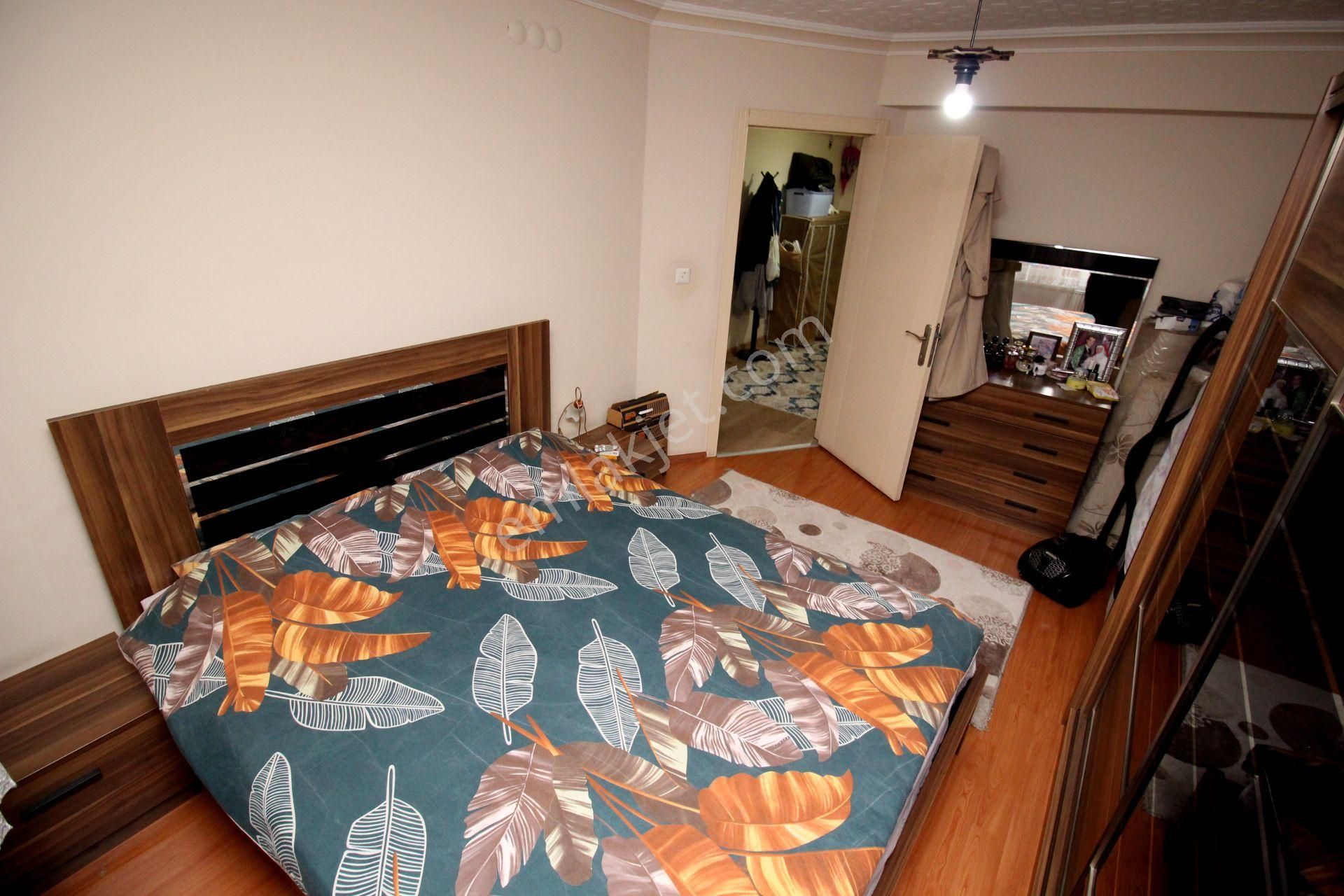 Emre Emlak'tan Topçu'da Arakat Ön Cephe Pırıl Pırıl Satılık 2+1 Daire - Görsel 16