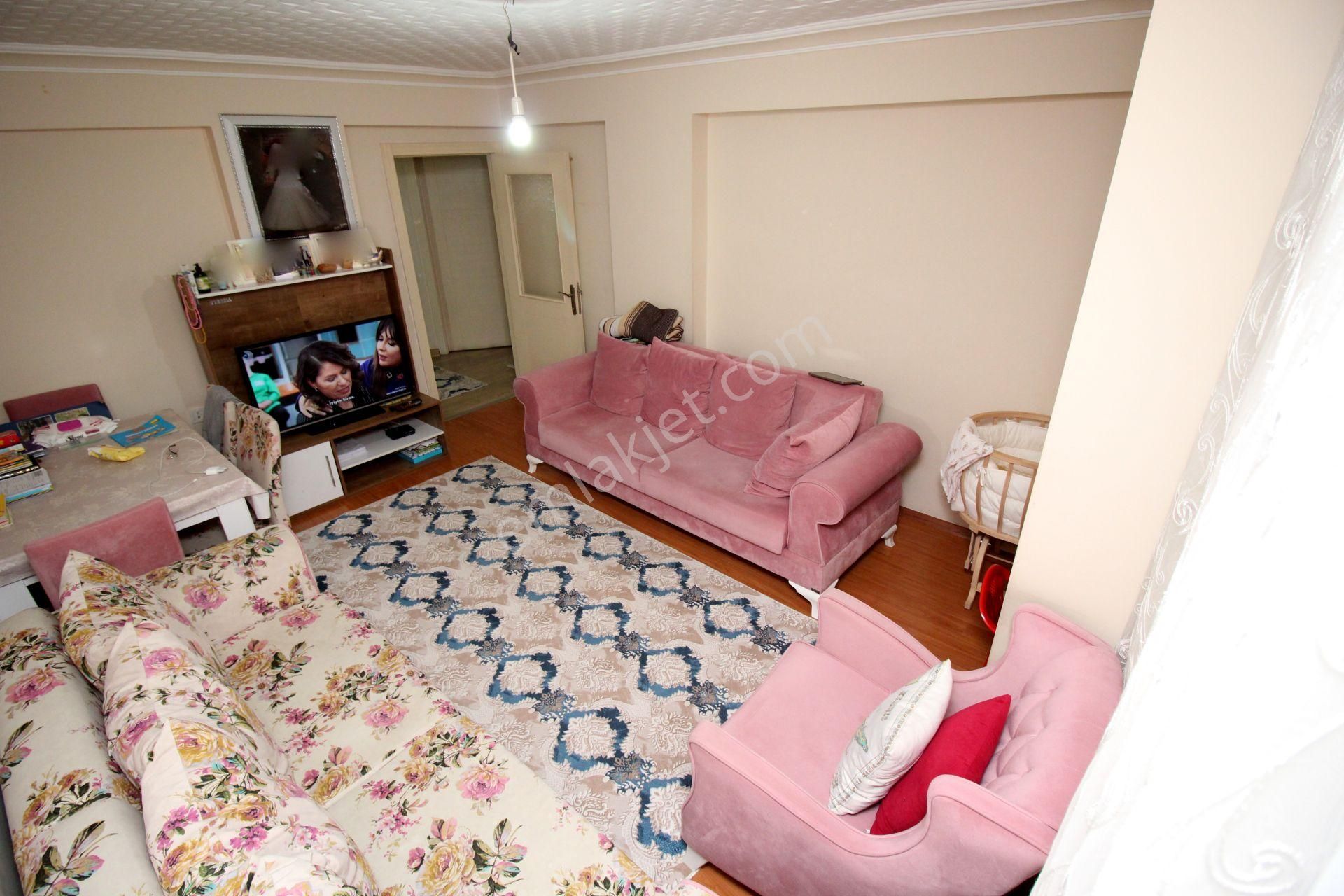 Emre Emlak'tan Topçu'da Arakat Ön Cephe Pırıl Pırıl Satılık 2+1 Daire - Görsel 9