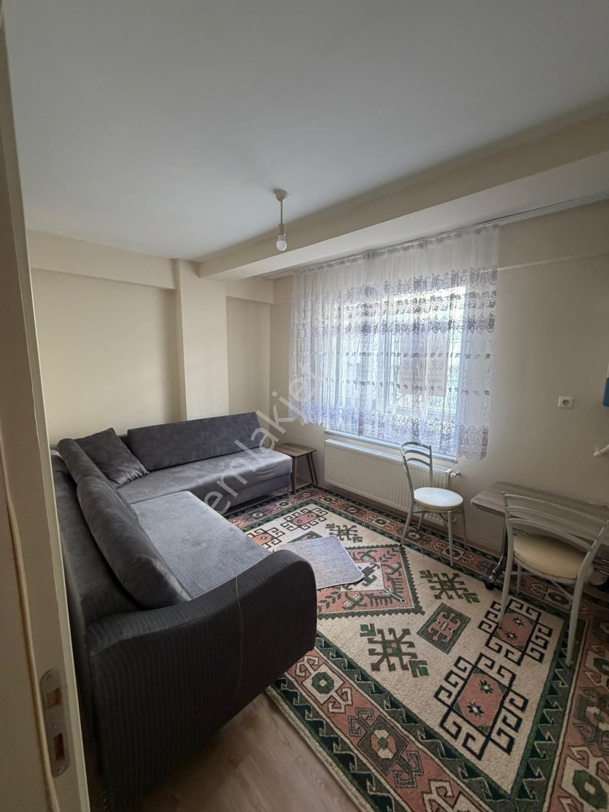 🏡 Büyükdere Mahallesinde 1+1 Eşyalı Kiralık Daire - Görsel 8