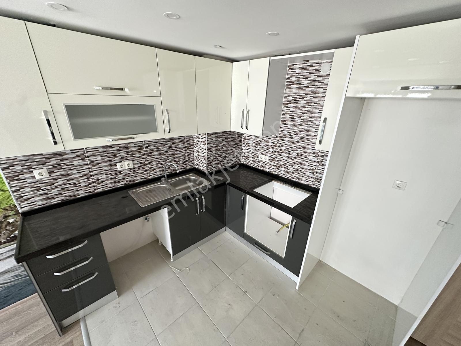 Şeref Emlak'tan Arakat Kiralık 2+1 Daire - Görsel 27