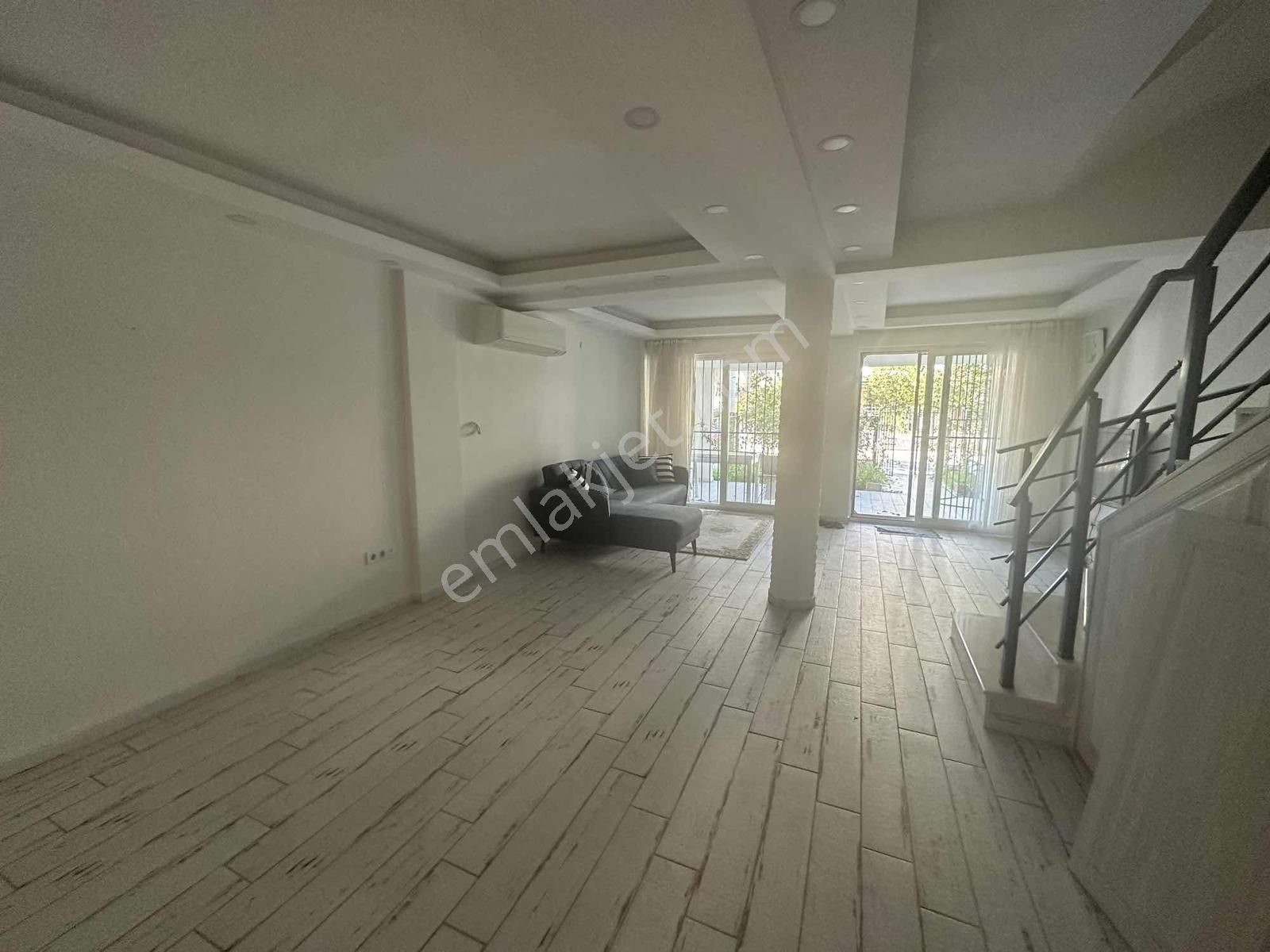 Fethiye Akarca Mahallesine Sahile 200 Metre Mesafede Villa - Görsel 11