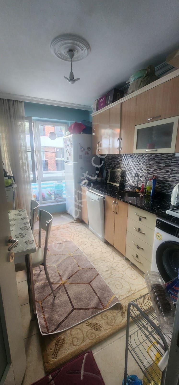 Esentepe Mahallesi İskanlı Satılık 2+1 Daire