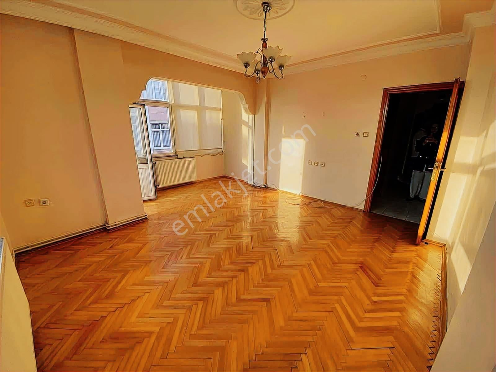 Söğülüçeşme Mah. Büyük Kullanışlı 3+1 Güney Cephe - Görsel 2