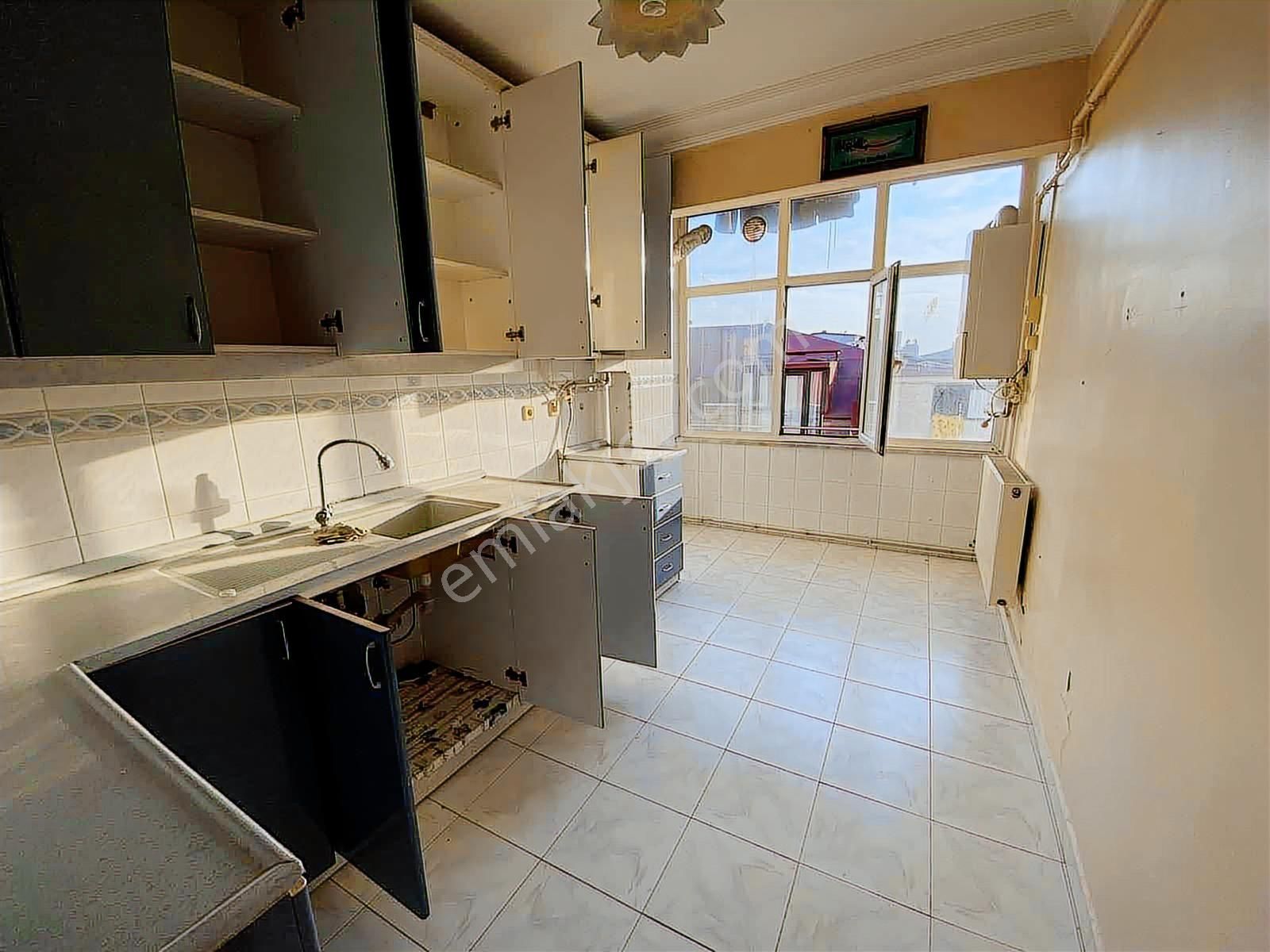 Söğülüçeşme Mah. Büyük Kullanışlı 3+1 Güney Cephe - Görsel 16