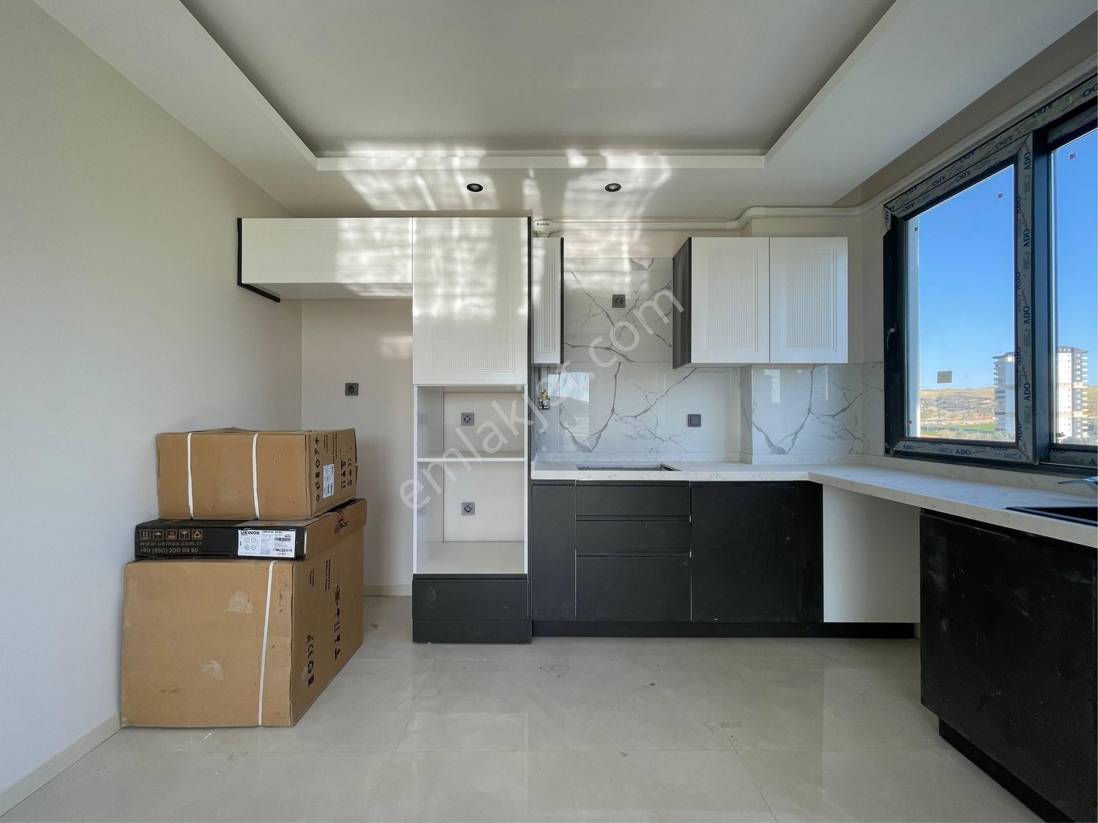 Kabasakal’da Site İçi Lüks Yaşam! 7/24 Güvenlikli Havuzlu Sitede 3+1 Satılık Daire - Görsel 2