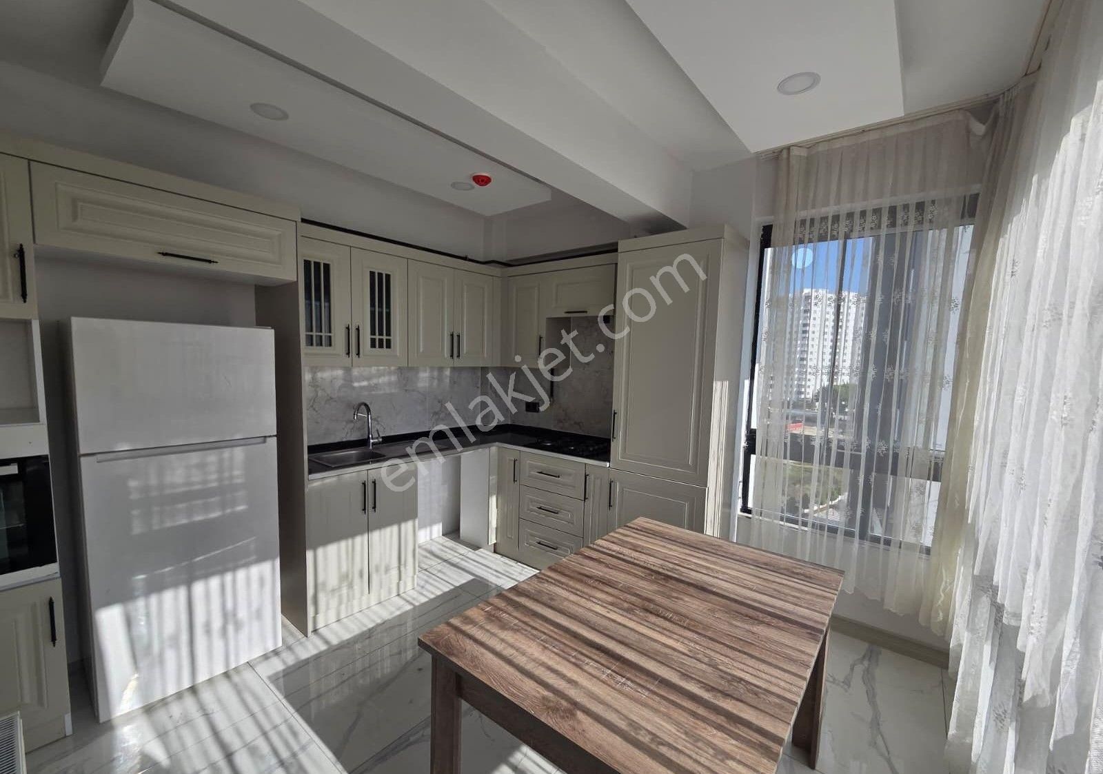 Karınca'dan Tece'de 3 Cepheli İskanlı Havuzlu Kaçmaz Fırsat 2+1