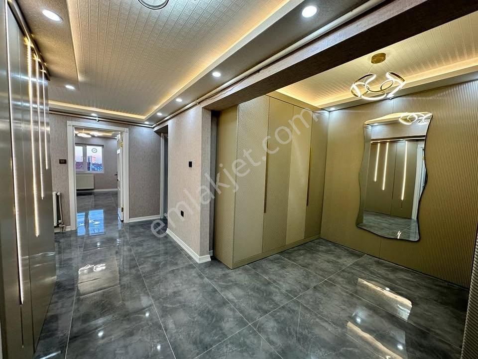 Beylikdüzü Merkez'de Oturuma Hazır Full+full Siteiçi 2+1 Dairemiz... - Görsel 25