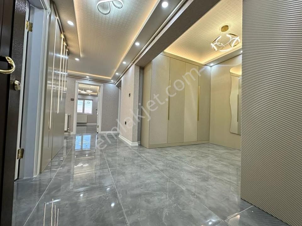 Beylikdüzü Merkez'de Oturuma Hazır Full+full Siteiçi 2+1 Dairemiz... - Görsel 20