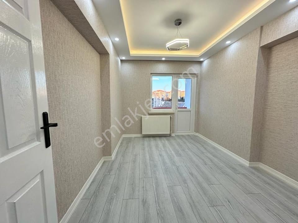 Beylikdüzü Merkez'de Oturuma Hazır Full+full Siteiçi 2+1 Dairemiz... - Görsel 17