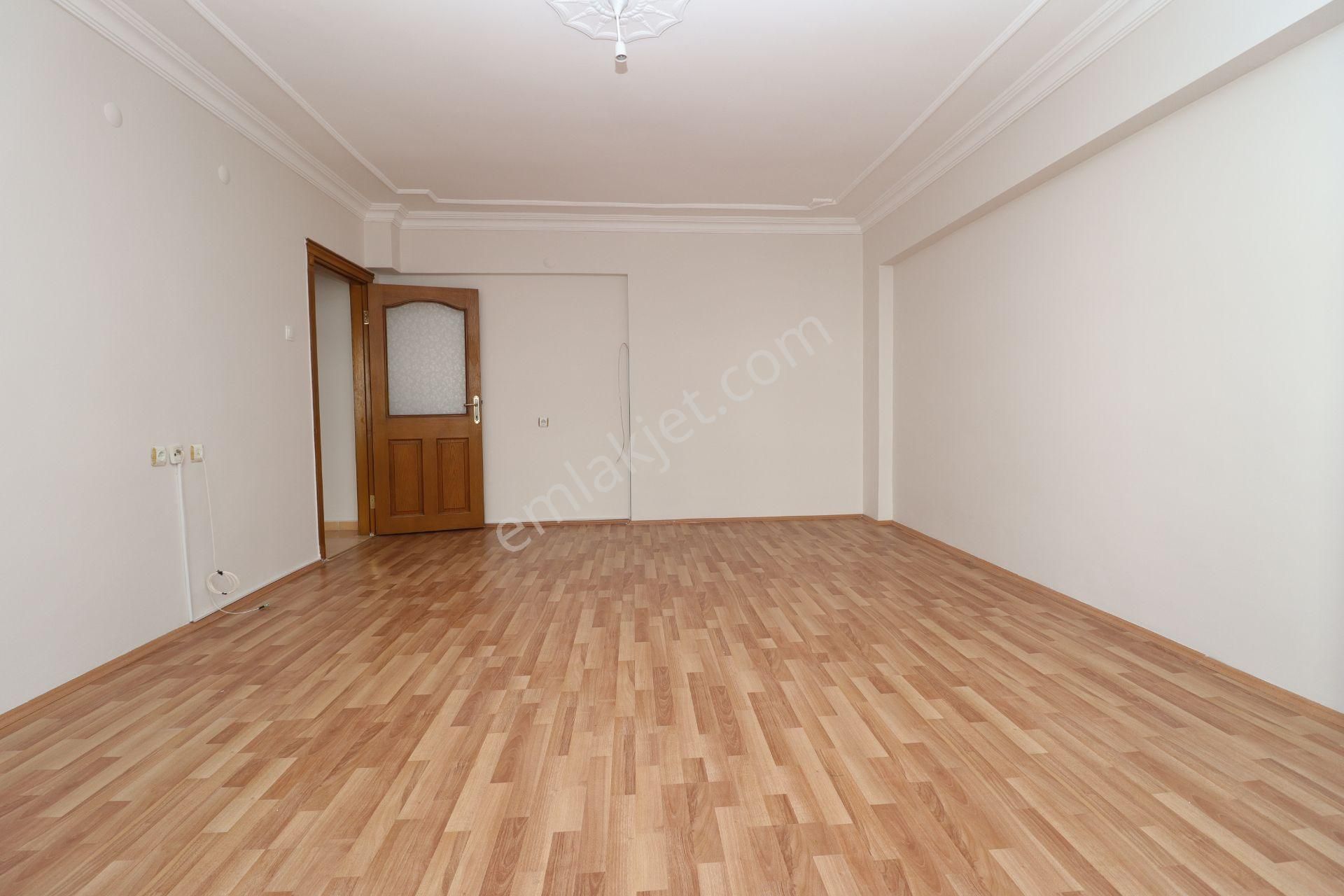 Akif'ten Elvankent Topçu'da 3+1 Ön Cephe Kiralık Daire - Görsel 8